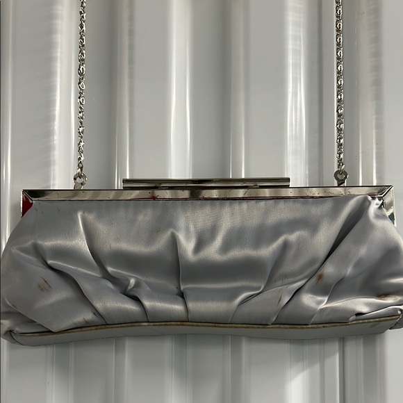 Chic Metallic Clutch with Chain Strap - Picture 7 of 9